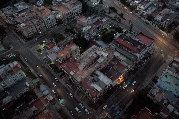 Alexis Aubin - La Havane, capitale de Cuba est une ville coloniale qui compte 2 millions dhabitants.