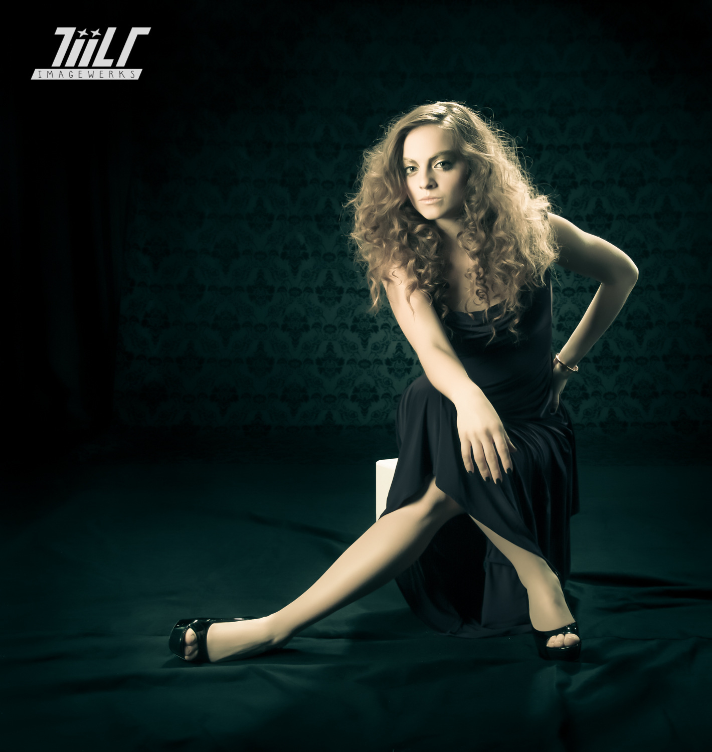 TiiLT Imagewerks - Haelly