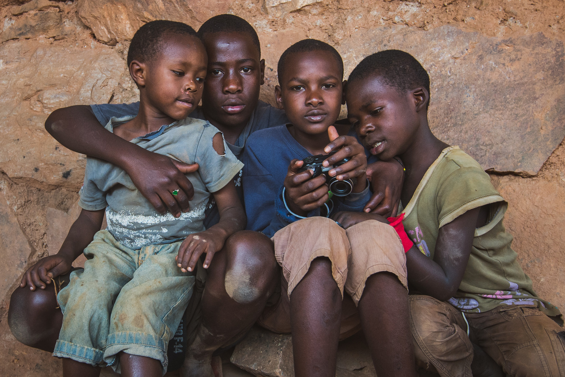 Julie Epp - Kimisagara Orphanage - learning to use a camera