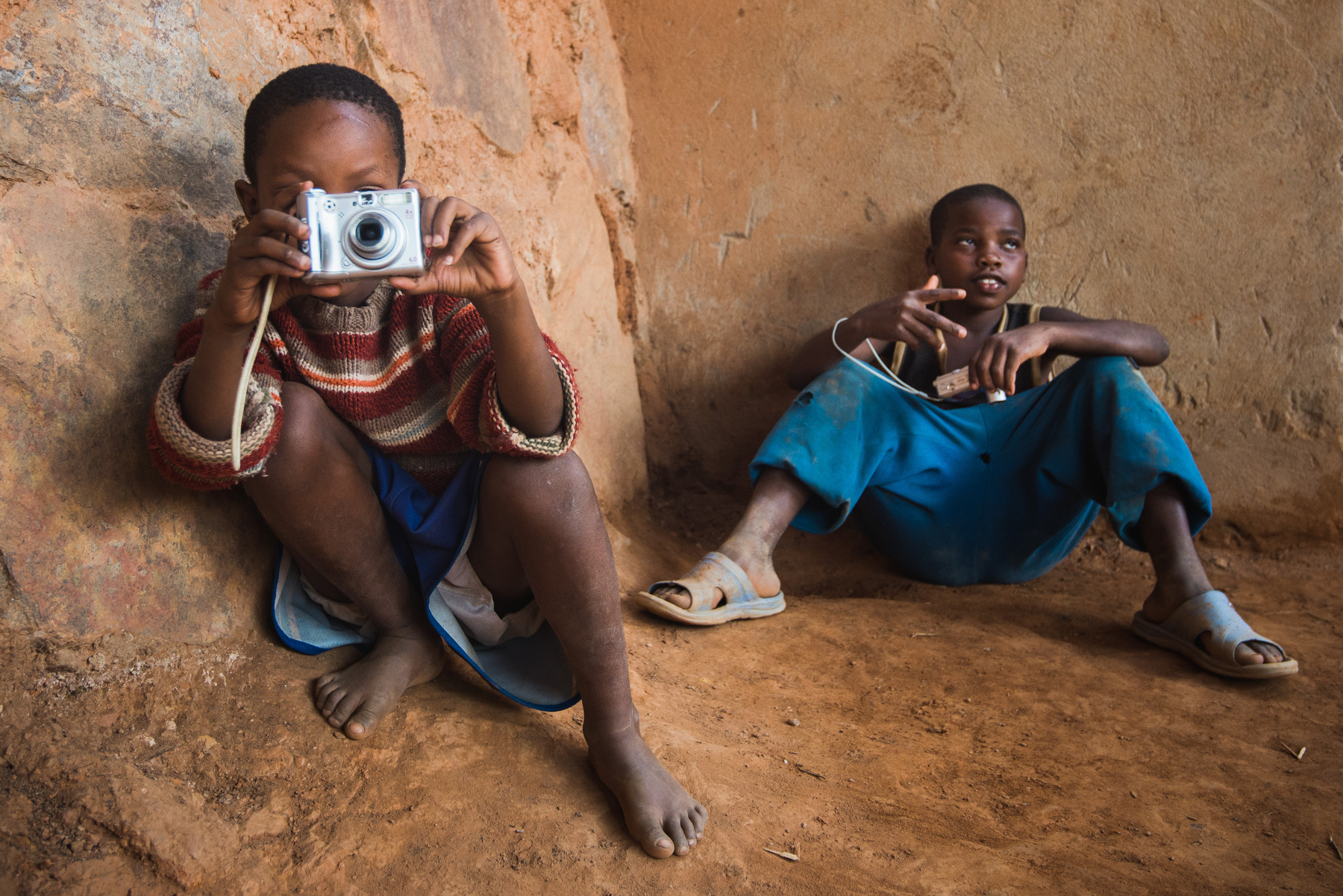 Julie Epp - Learning to use a camera, Kimisagara Orphanage, Kigali, Rwanda