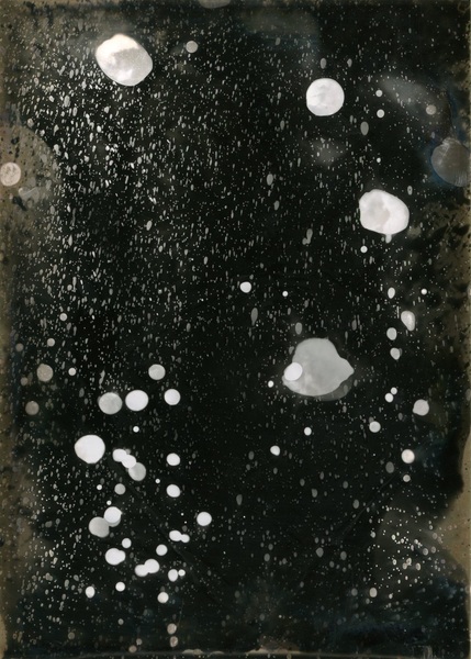 Crystal Foam On Black Gold